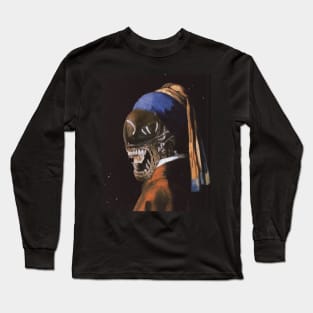 Xenomorph "Xeno w the Pearl Earring" Art by Cult Class Long Sleeve T-Shirt